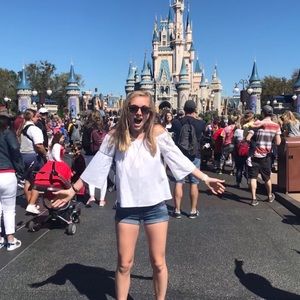 Meet your Posher, Caite